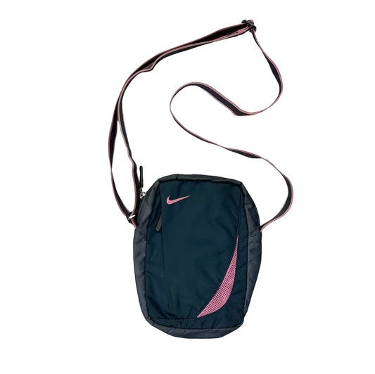 00s Nike Shoulder Bag