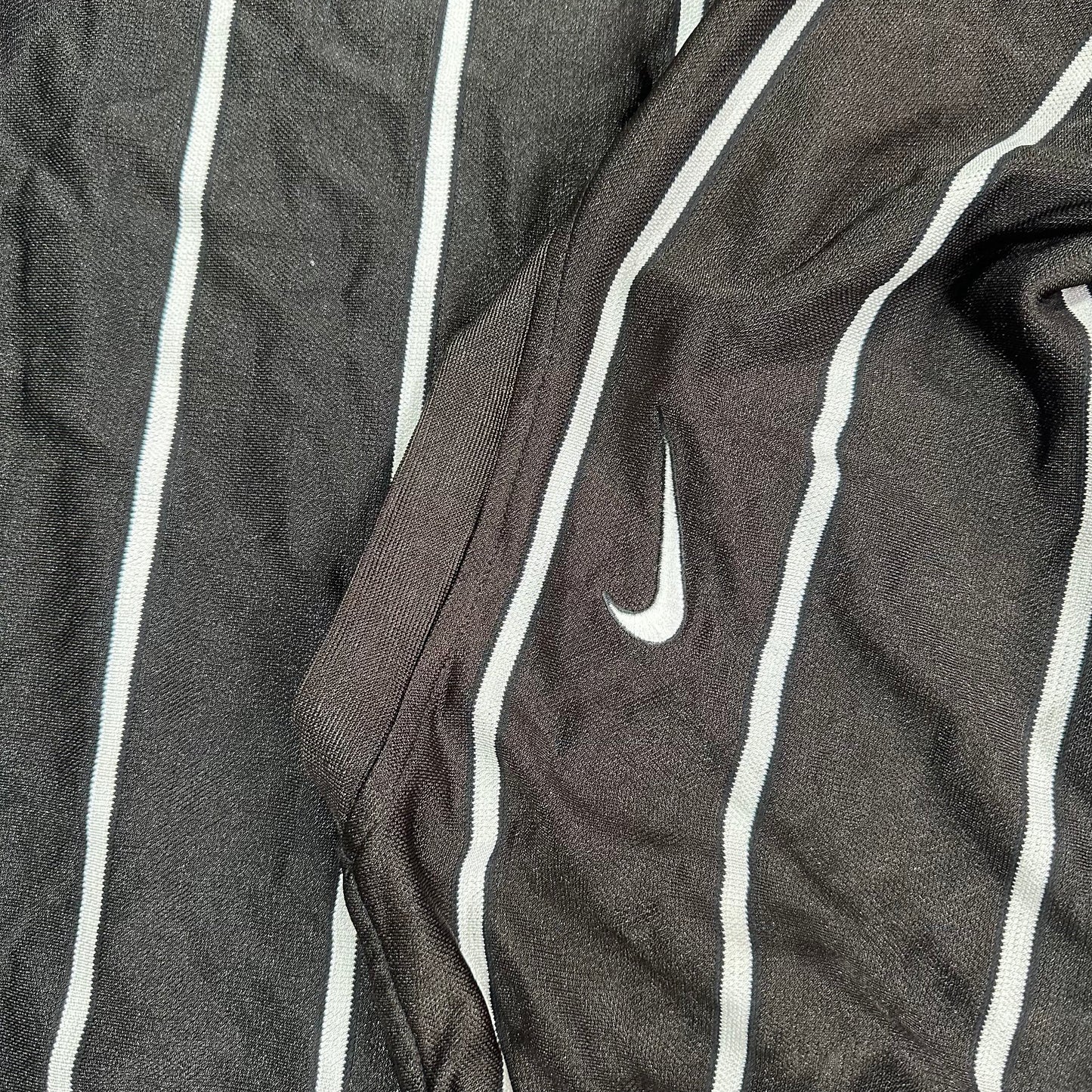 00s Nike Striped Centre Swoosh Tshirt