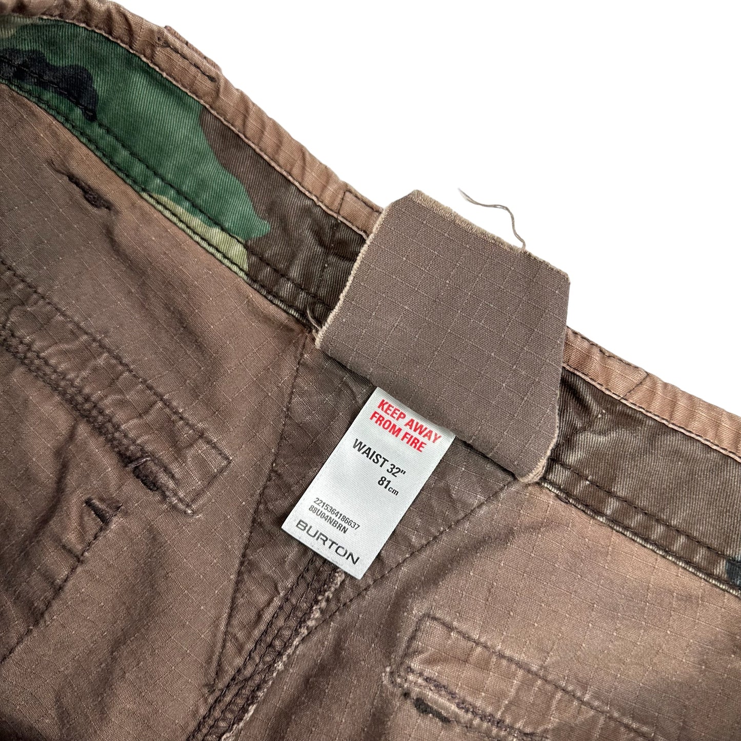 00s Burton Cargo Shorts