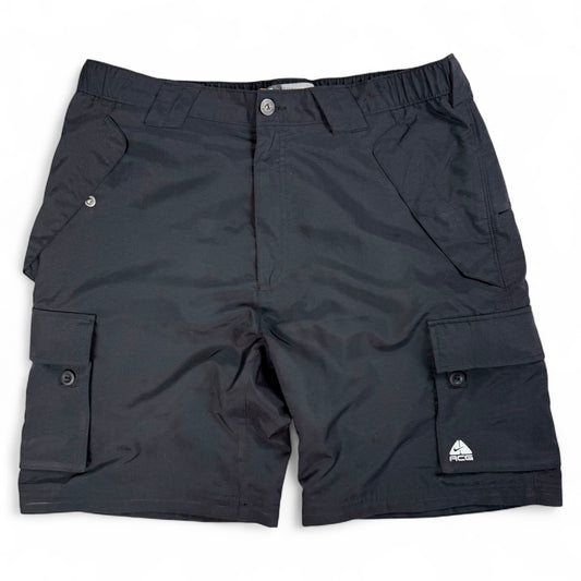 00s Nike ACG Cargo Shorts